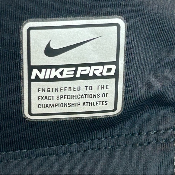 NIKE Pro women’s black athletic V-neck tank top Sz M 8-10 - Picture 5 of 11